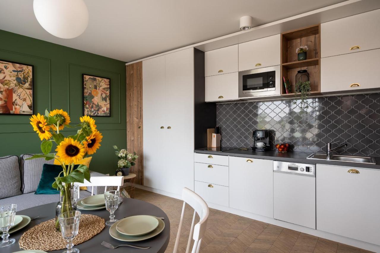 3 Minutes Apartments Old Town Краков Экстерьер фото